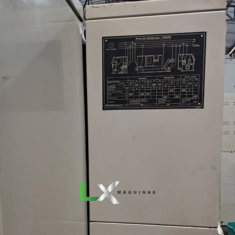 TORNO CNC ERGOMAT TND250 (6)