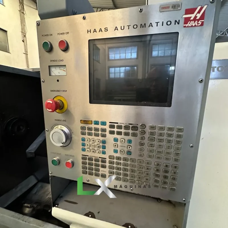 TORNO CNC MARCA HAAS - MODELO SL 30 (3)_11zon