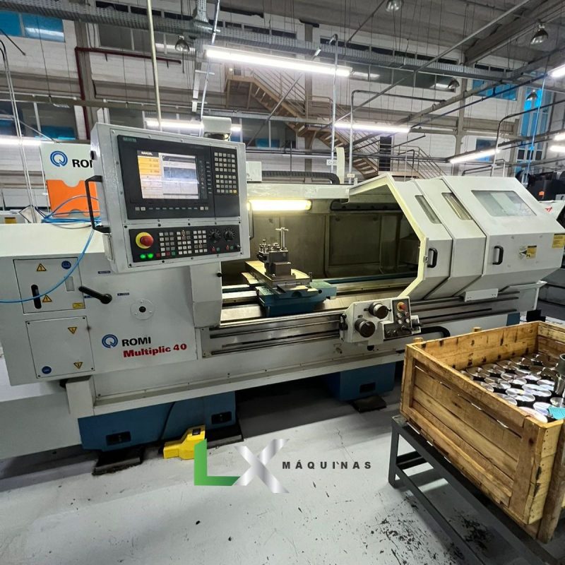 TORNO CNC ROMI MULTIPLIC 40 - 685 X 2000MM - SIEMENS (15)
