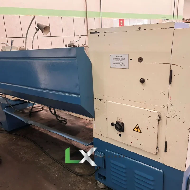 TORNO CONVENCIONAL CLEVER L2660 - 660X1500MM (4)