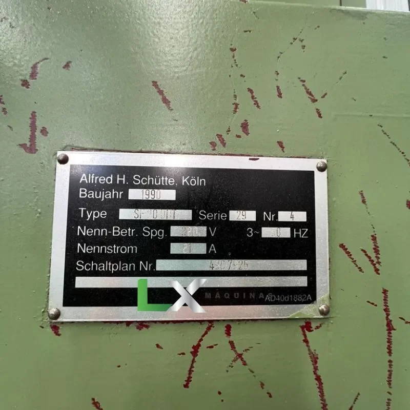 TORNO MULTIFUSO MECANICO SCHUTTE 20.6 - COM INVERSOR DE FREQUENCIA (2)